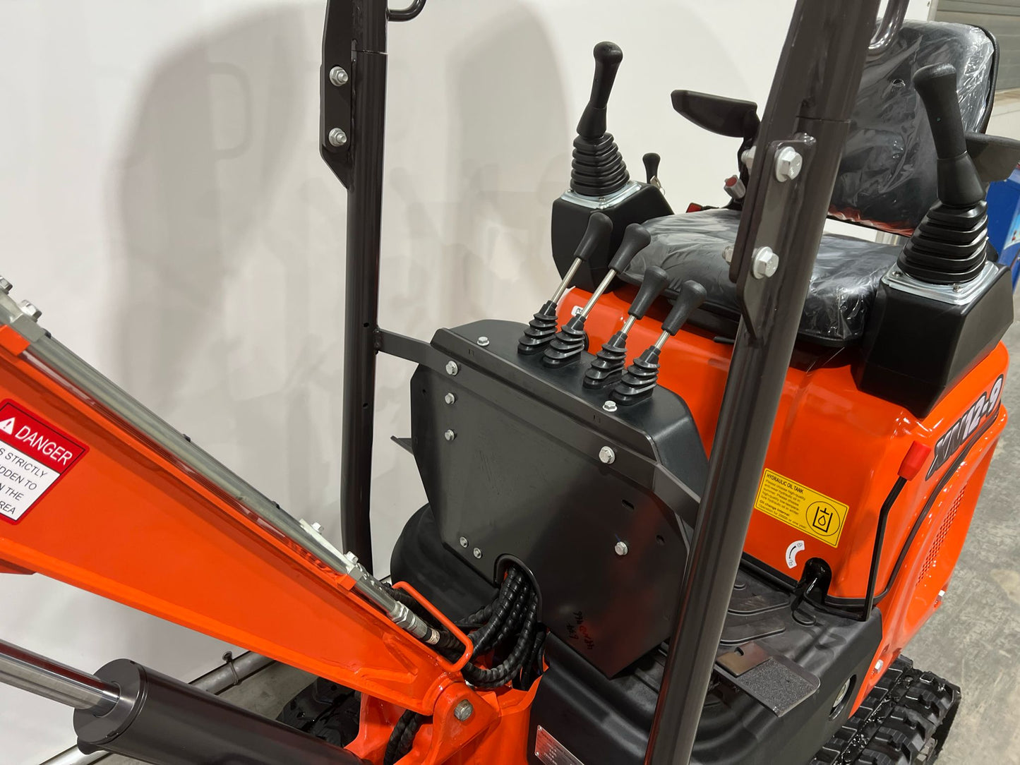 Rhinoceros XN12-9 (1200kg) 3-cilinder Kubota diesel