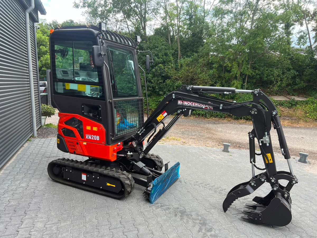 Rhinoceros XN25B (2500kg) 3-cilinder Kubota diesel