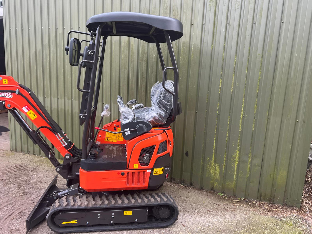 Rhinoceros XN18 (1700kg) 3-cilinder Kubota diesel
